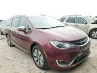 używany Chrysler Pacifica 2018, 3.6L hybryda, po gradobiciu