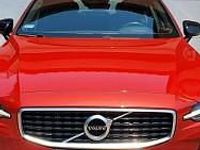 Używany Volvo S60 R-Design 190 KM (139 kW) 2019 Bordowy Sedan/Limuzyna