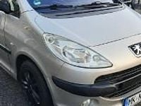 Używany Peugeot 1007 110 KM (80 kW) 2005 Szary (metalik) Minivan