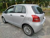 używany Toyota Yaris 5 drzwi KLIMA MROZI BENZYNA zarejestrowana II (2005-2011)
