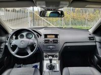 używany Mercedes C180