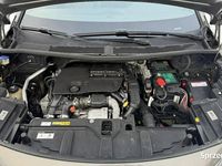 używany Peugeot 3008 1.6dm 120KM 2016r. 205 000km
