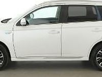 Używany Mitsubishi Outlander P-HEV 204 KM (150 kW) 2017 Biały SUV
