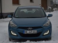 Używany Hyundai i30 100 KM (73 kW) 2012 Niebieski Hatchback