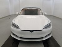 używany Tesla Model S 0dm 1020KM 2021r. 24 000km