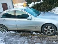 Używany Mercedes C180 Avantgarde 2001 Srebrny Sedan/Limuzyna