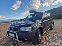 Używany Ford Maverick 129 KM (94 kW) 2003 Czarny SUV