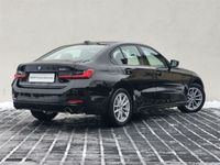 używany BMW 318 i Limuzyna