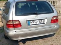 Używany Mercedes E320 2002