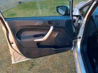 Używany Ford Fiesta 2012 Srebrny Hatchback