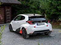 używany Toyota Yaris 1.6dm 261KM 2020r. 14 383km