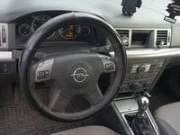 Używany Opel Vectra 2004 Szary Kombi