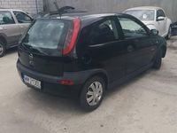 Używany Opel Corsa 2002 Czarny Hatchback