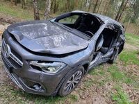 używany Mercedes GLA200 gla 200