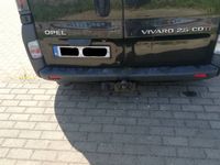 używany Opel Vivaro 2.5 CDTI Czarny Dlugi