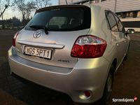 Używany Toyota Auris 132 KM (97 kW) 2012 Srebrny Sedan/Limuzyna