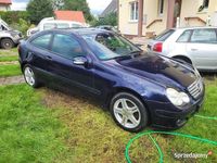 Używany Mercedes C180 2004 Granatowy Coupe