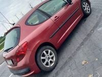 Używany Peugeot 207 2007 Czerwony Hatchback