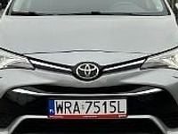 Używany Toyota Avensis 147 KM (108 kW) 2016 Srebrny Kombi
