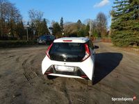 Używany Toyota Aygo 72 KM (52 kW) 2018 Biały Hatchback