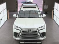 używany Lexus LX570 3.4dm 409KM 2023r. 7 230km