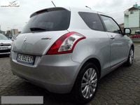 Używany Suzuki Swift GLX 92 KM (67 kW) 2012 Srebrny metalic Hatchback