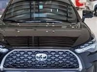 Używany Toyota Corolla Executive 197 KM (144 kW) 2024 Czarny SUV