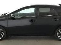 używany Toyota Auris Historia serwisowa Navi Klimatyzacja Podgrzewane fotele Bluetooth