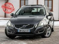 Używany Volvo V60 Summum 180 KM (132 kW) 2012 Szary Kombi