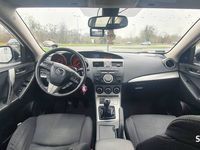 Używany Mazda 3 Exclusive 105 KM (77 kW) 2010 Biały Hatchback