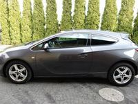 używany Opel Astra 1.8dm 140KM 2011r. 172 000km