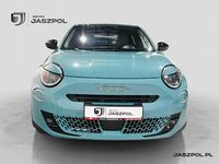 Nowe Fiat 600 145 KM (106 kW) 2025 Niebieski jasny (metalik) Hatchback