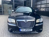 Używany Lancia Thema 190 KM (139 kW) 2013 Czarny Sedan/Limuzyna