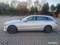 Używany Mercedes C200 2017 Srebrny Kombi