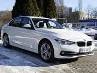 Używany BMW 318 Sport Line 136 KM (100 kW) 2017 Biały Sedan/Limuzyna