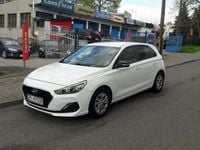 Używany Hyundai i30 GO! 100 KM (73 kW) 2018 Biały Hatchback