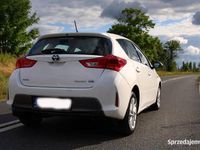 Używany Toyota Auris Hybrid 2014 Biały Hatchback
