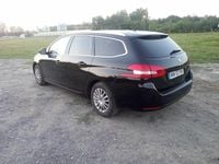 Używany Peugeot 308 SW 2014 Czarny Kombi