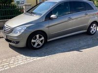 używany Mercedes B180 