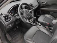 Używany Jeep Compass Limited 140 KM (102 kW) 2018 Szary SUV