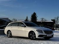 Używany Mercedes E220 194 KM (142 kW) 2020 Biały (metalik) Kombi