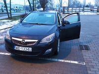 Używany Opel Astra Cosmo 2010 Srebrny Hatchback