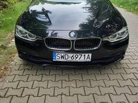 Używany BMW 325 2017 Czarny Kombi