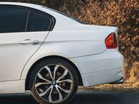 używany BMW 320 E90 D biała, automat