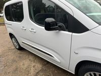 używany Toyota Proace Verso 1.2dm 110KM 2024r. 375km