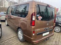 Używany Opel Vivaro 140 KM (102 kW) 2015 Brązowy metalik Minivan