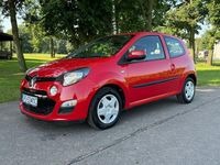Używany Renault Twingo 75 KM (55 kW) 2013 Czerwony Hatchback