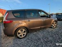 Używany Renault Grand Scénic III 106 KM (77 kW) 2011 Brązowobeżowy Minivan
