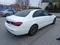 używany Mercedes E200 