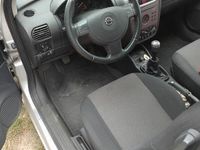 Używany Opel Corsa 80 KM (58 kW) 2005 Szary Hatchback